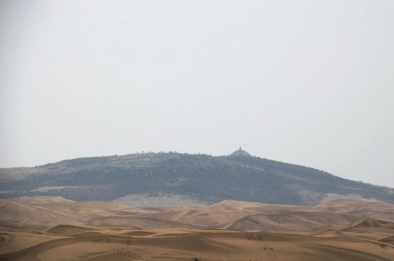 Elsen Tasarkhai (Mini Gobi)