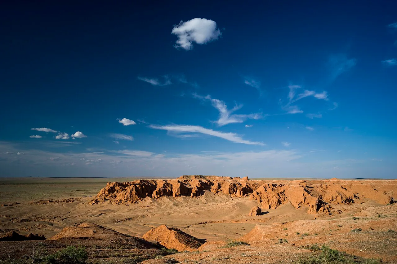 Bayanzag (Flaming Cliffs)