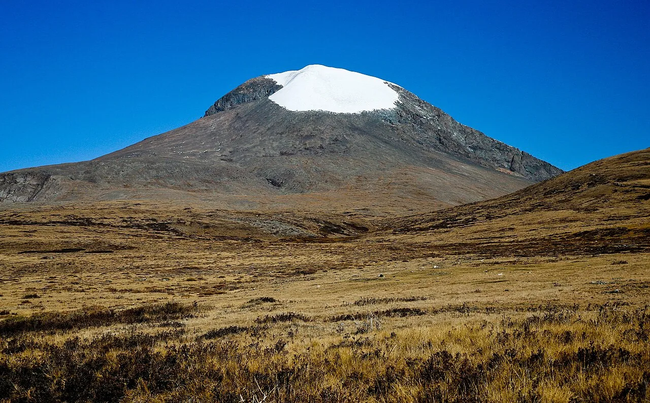 Otgontenger Mountain