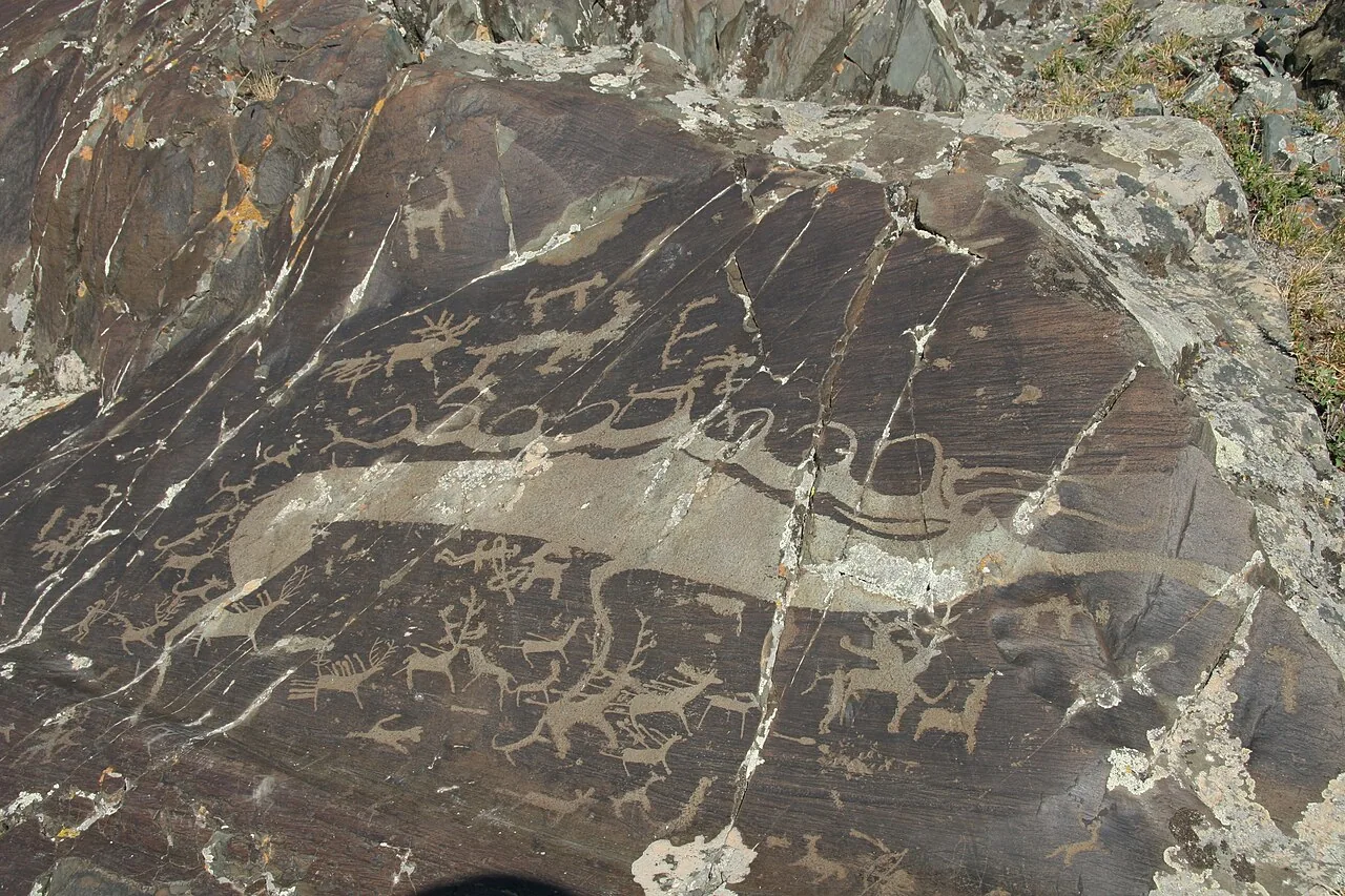 Petroglyphic Complexes of the Mongolian Altai